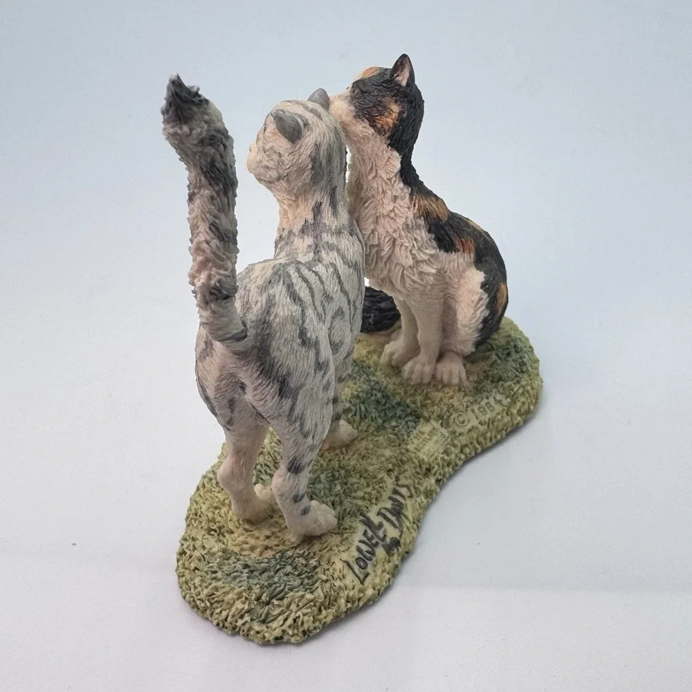 Lowell Davis Cat Kitten Figurine 